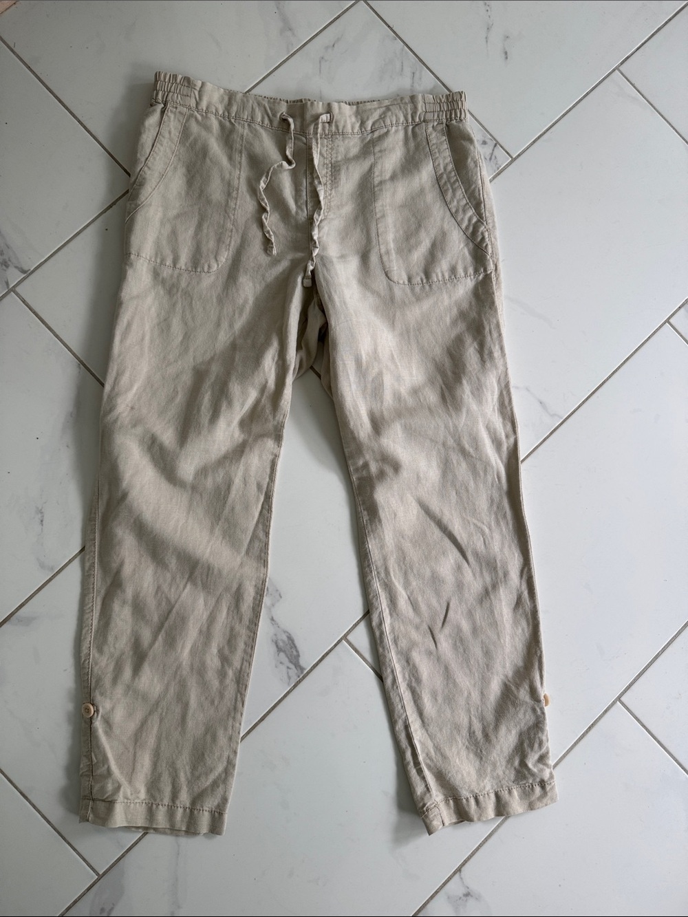Joe Fresh Cream Drawstring Capris with Patch Pockets